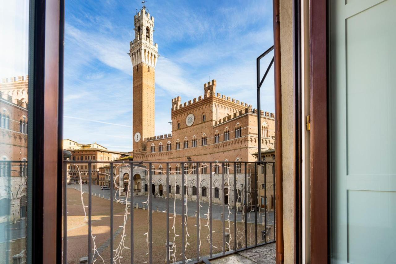 The Balcony Suite - Affaccio Su Piazza Del Campo Siena Dış mekan fotoğraf