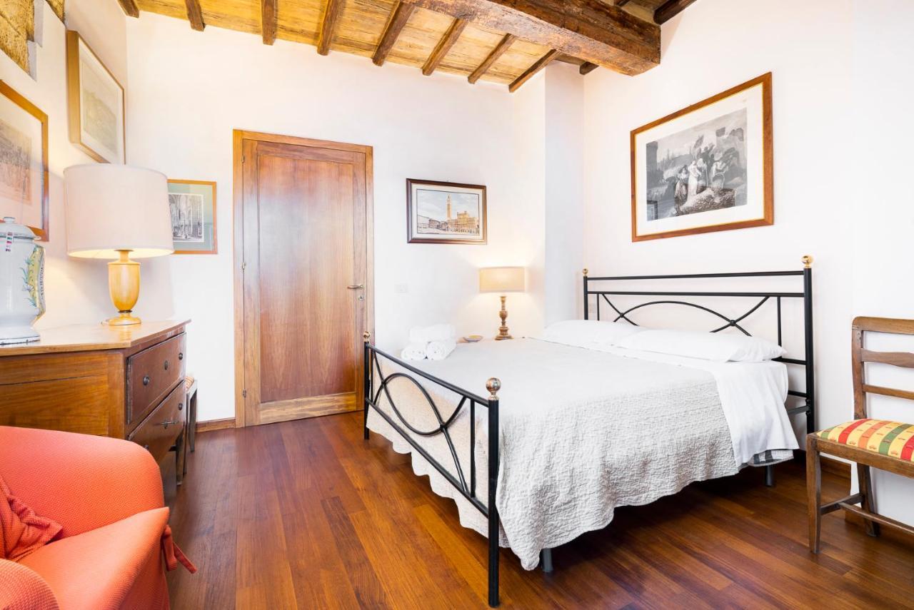 The Balcony Suite - Affaccio Su Piazza Del Campo Siena Dış mekan fotoğraf