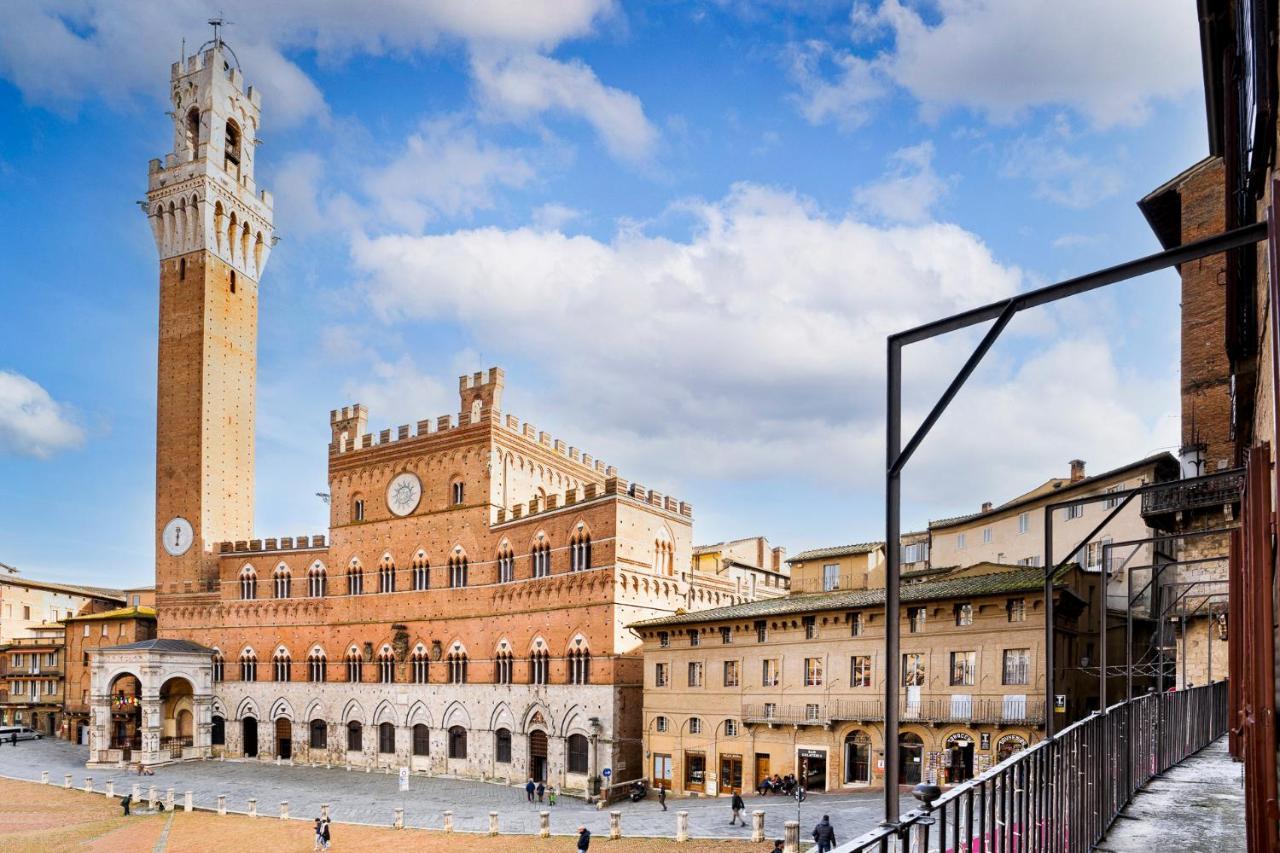 The Balcony Suite - Affaccio Su Piazza Del Campo Siena Dış mekan fotoğraf