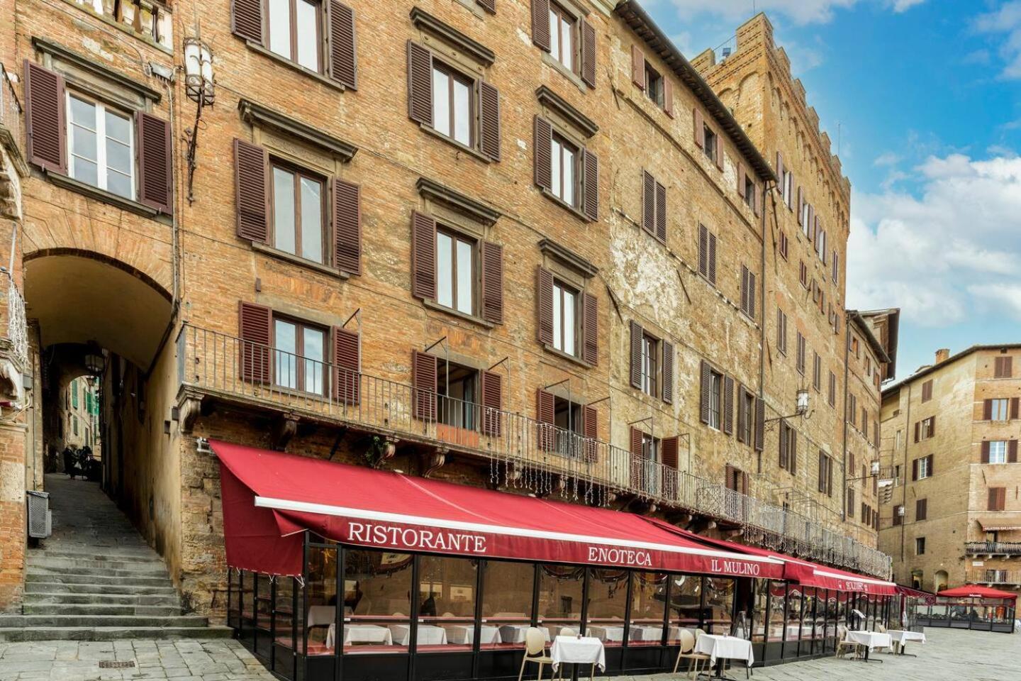 The Balcony Suite - Affaccio Su Piazza Del Campo Siena Dış mekan fotoğraf